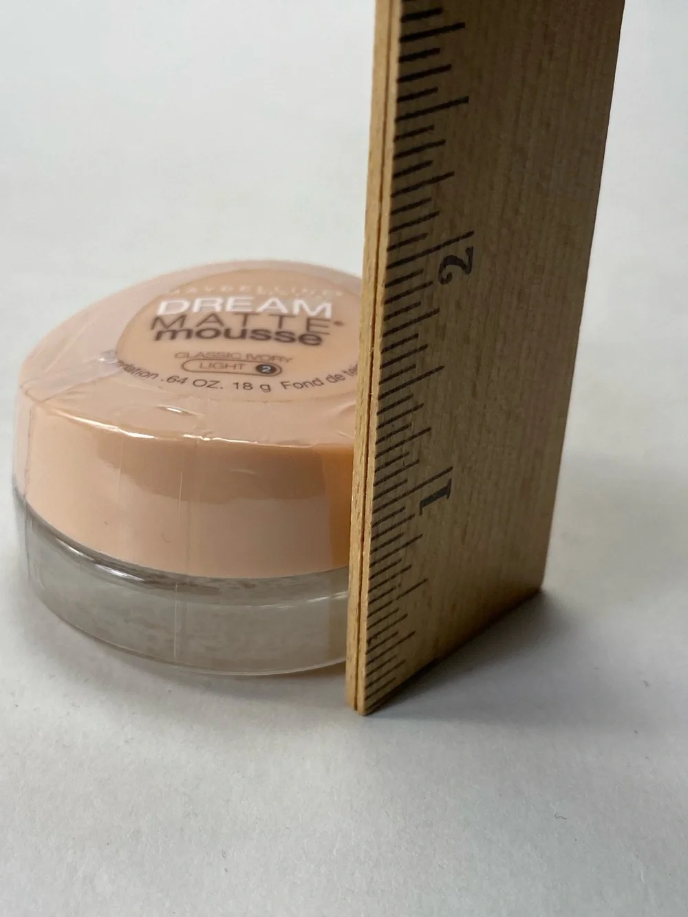 Maybelline New York Dream Matte Mousse Foundation Classic Ivory (Light 2) .64 oz